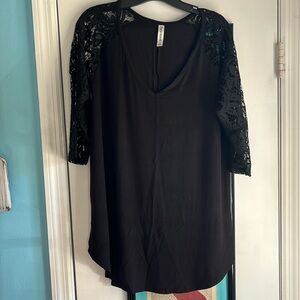 Zenana Premium black lace sleeve top